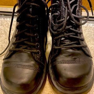 Doc Martens Yolanda boot in black